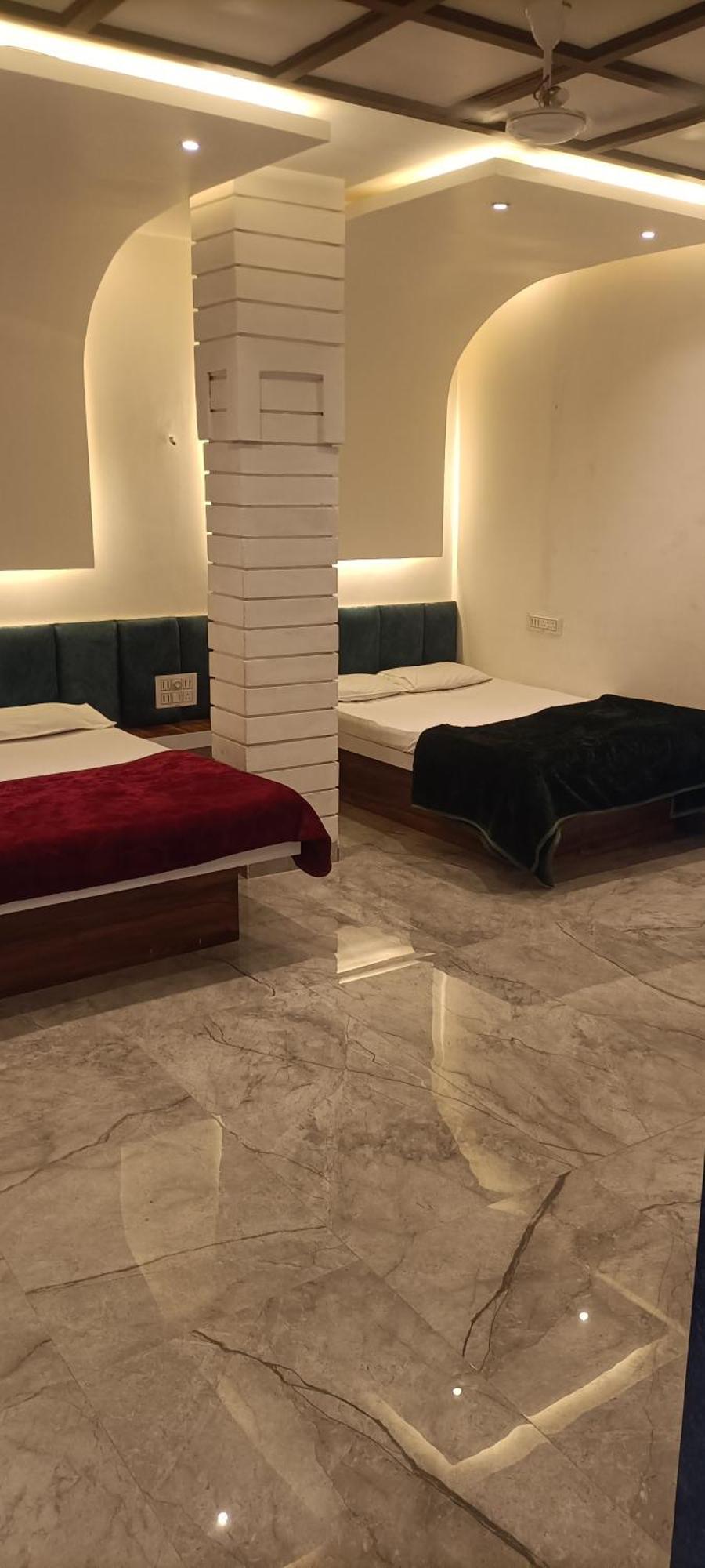 Maharaja Guest House Nashikkar Akalkot Esterno foto